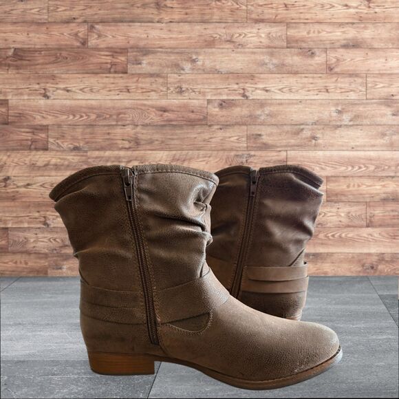 NWOT WOMENS MADELINE GIRL BOOTIES SZ 9.5 - Picture 5 of 7